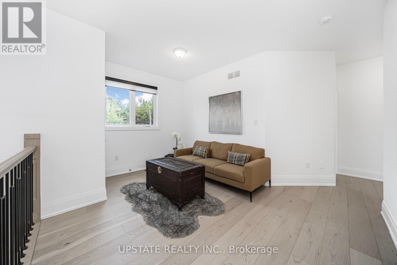 656 BUSH STREET - 33