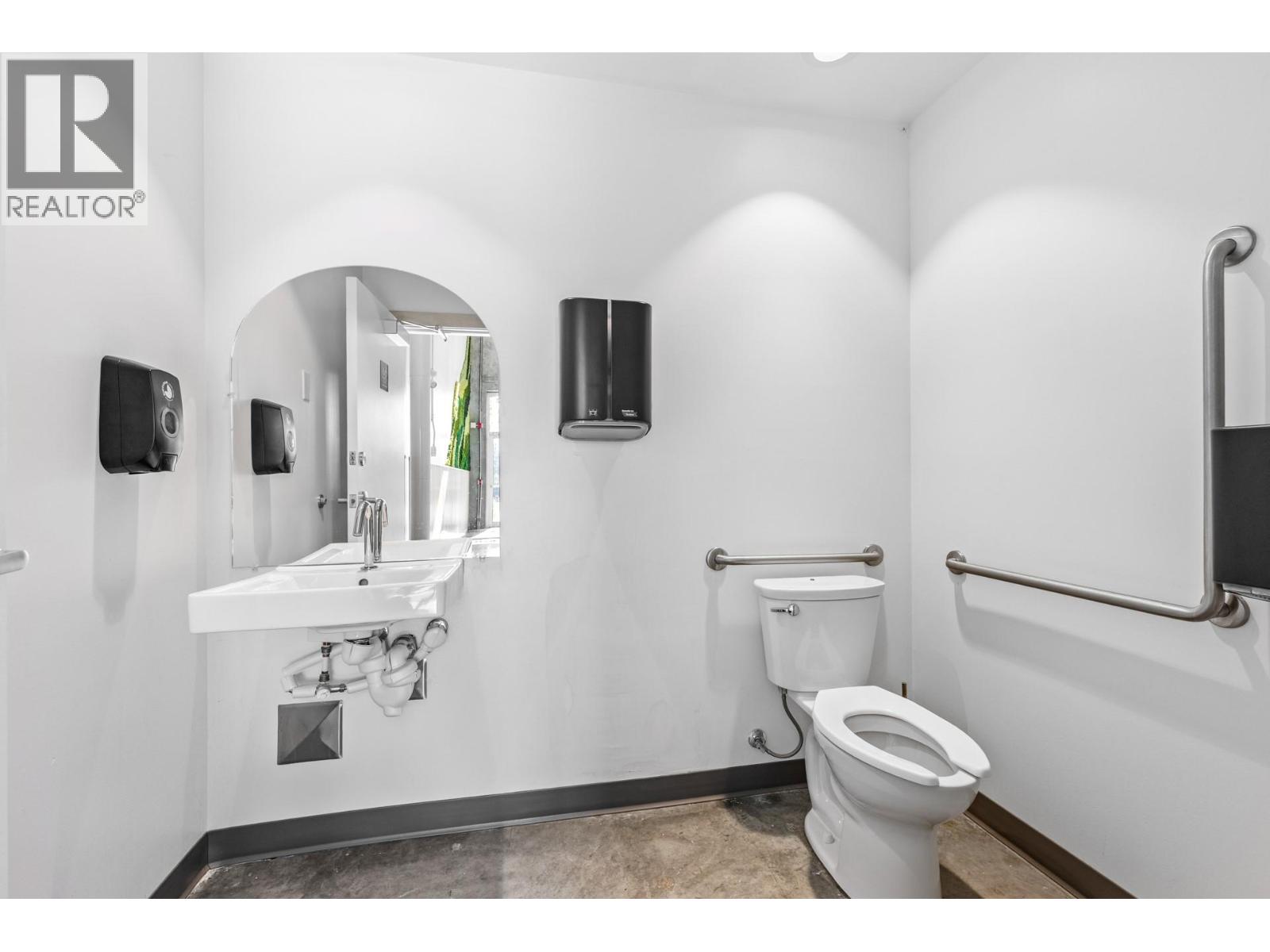 101 3310 Carrington Road, West Kelowna