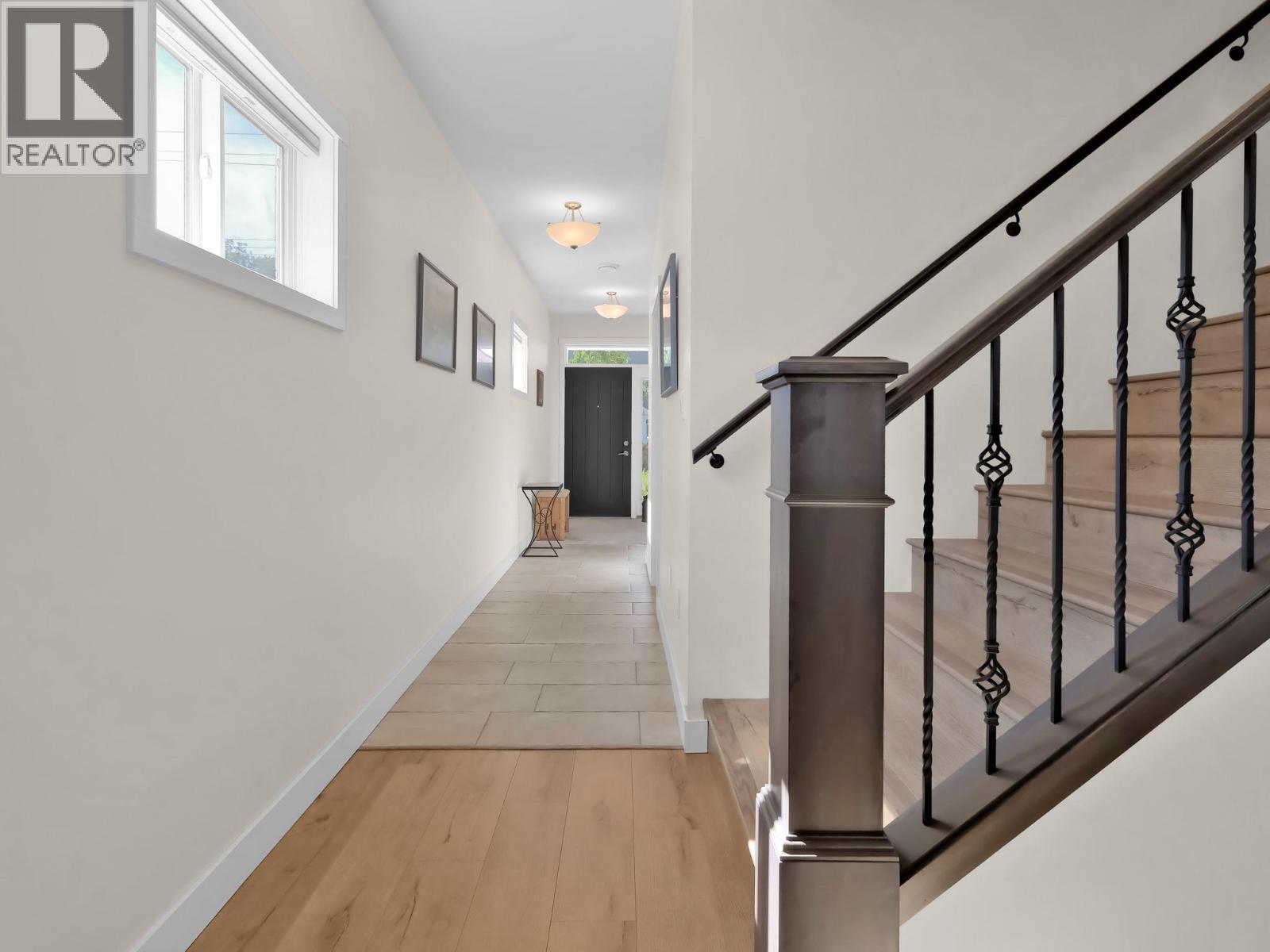  1011 Dynes Avenue, Penticton