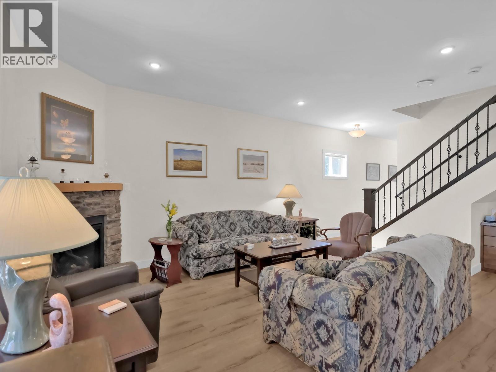  1011 Dynes Avenue, Penticton