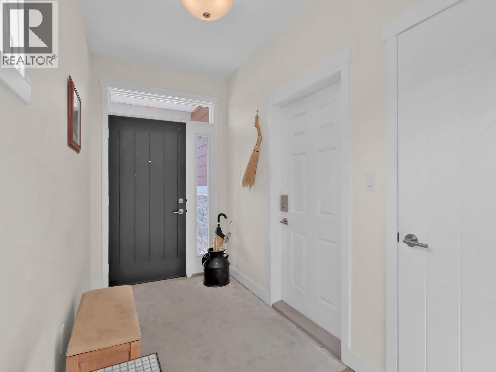  1011 Dynes Avenue, Penticton