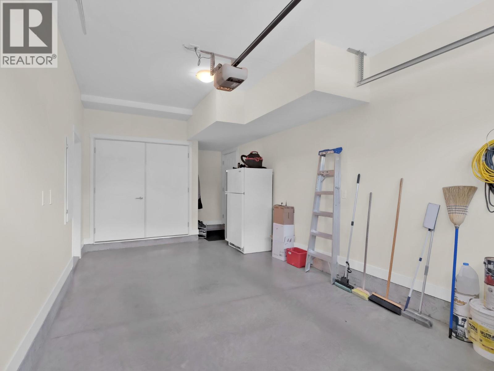  1011 Dynes Avenue, Penticton
