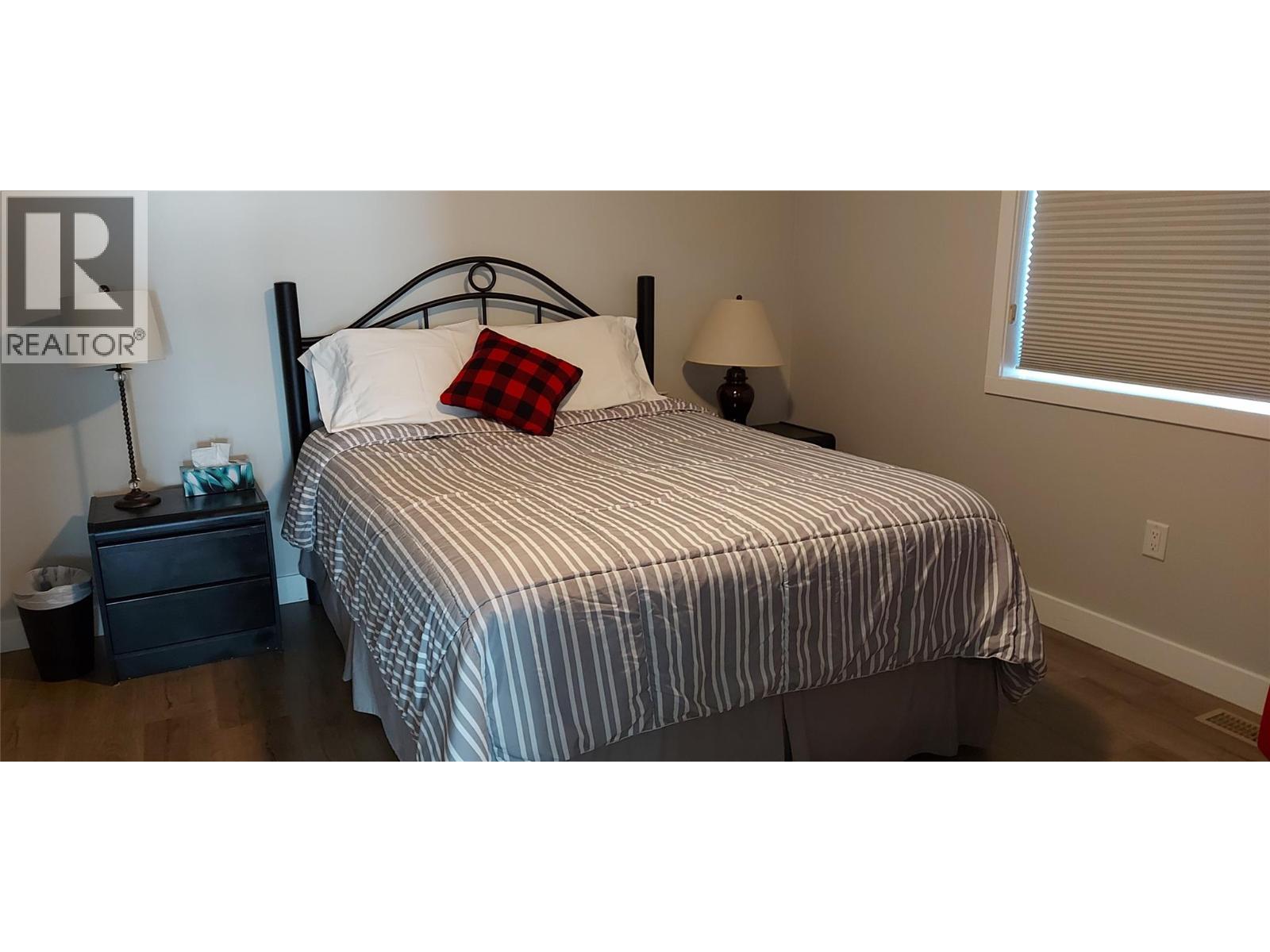  1011 Dynes Avenue, Penticton