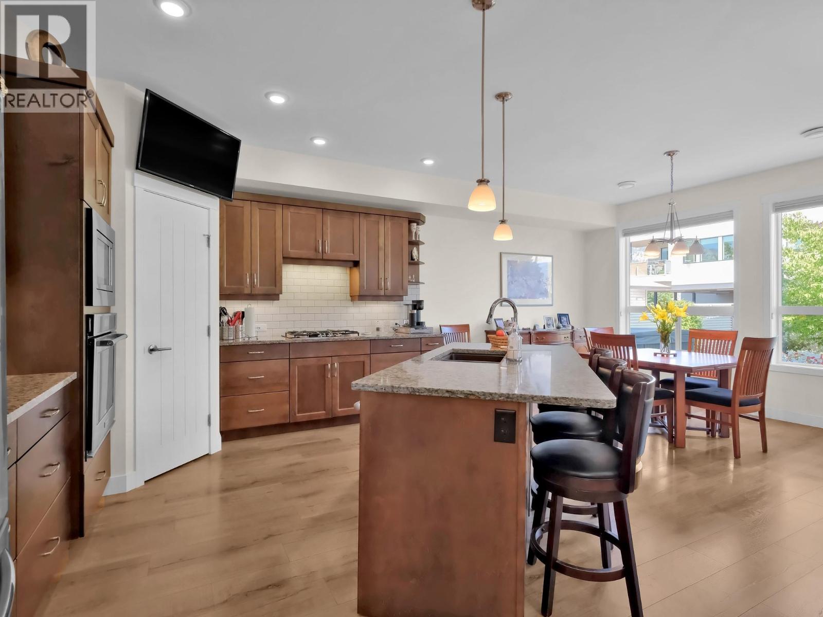  1011 Dynes Avenue, Penticton