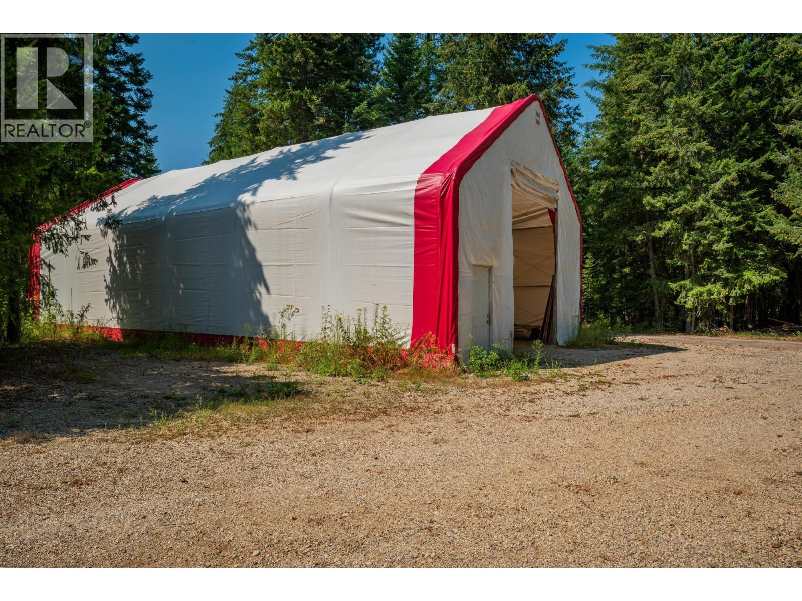 2718 OSACHOFF Road, South Slocan