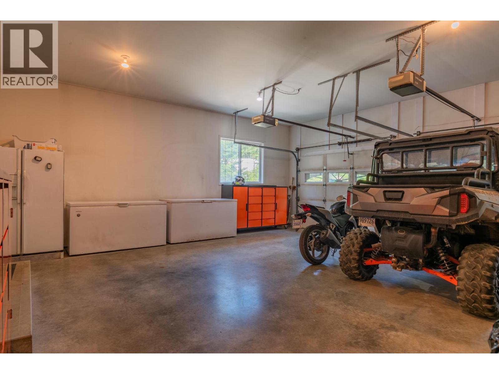 2718 OSACHOFF Road, South Slocan