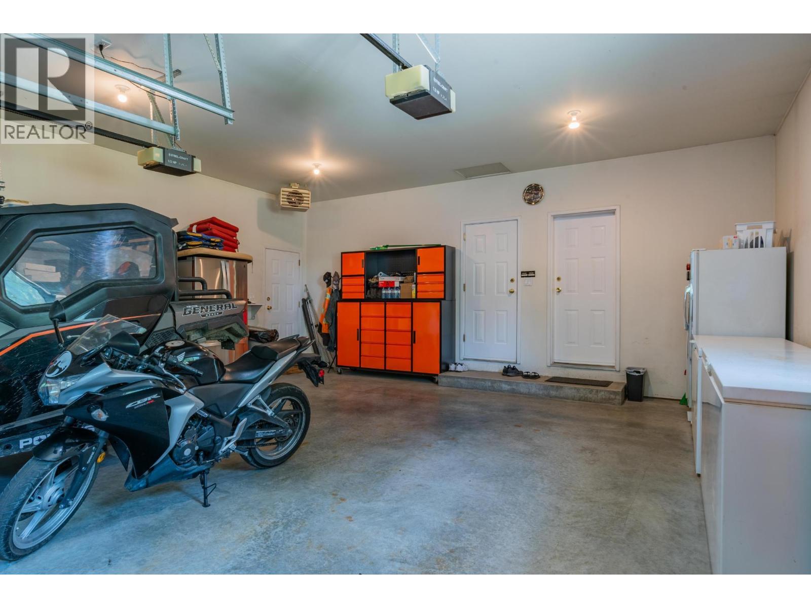 2718 OSACHOFF Road, South Slocan