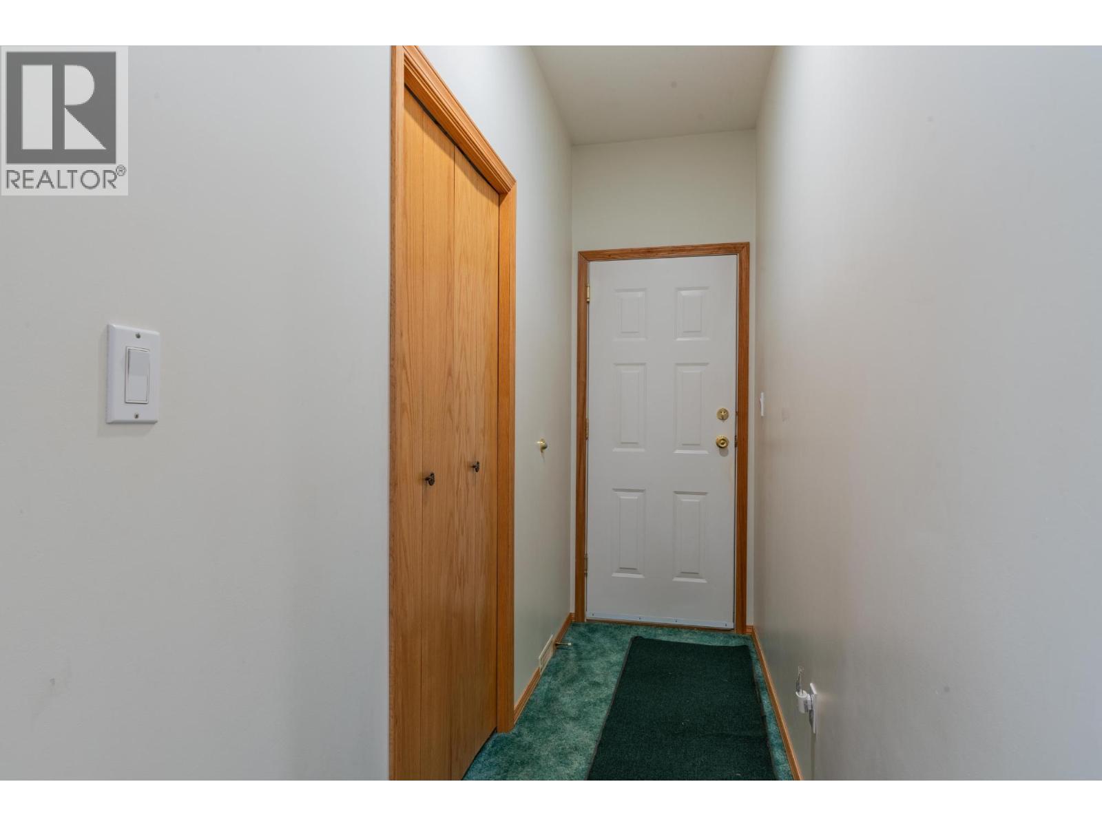 2718 OSACHOFF Road, South Slocan