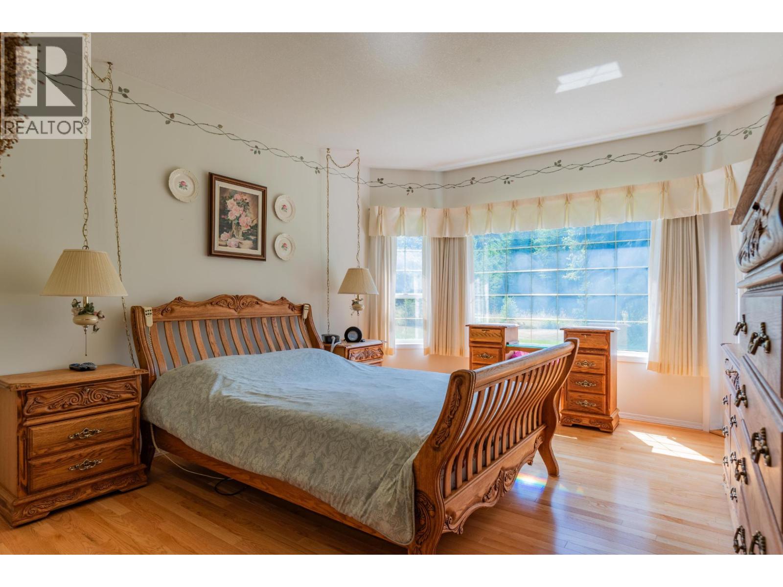 2718 OSACHOFF Road, South Slocan
