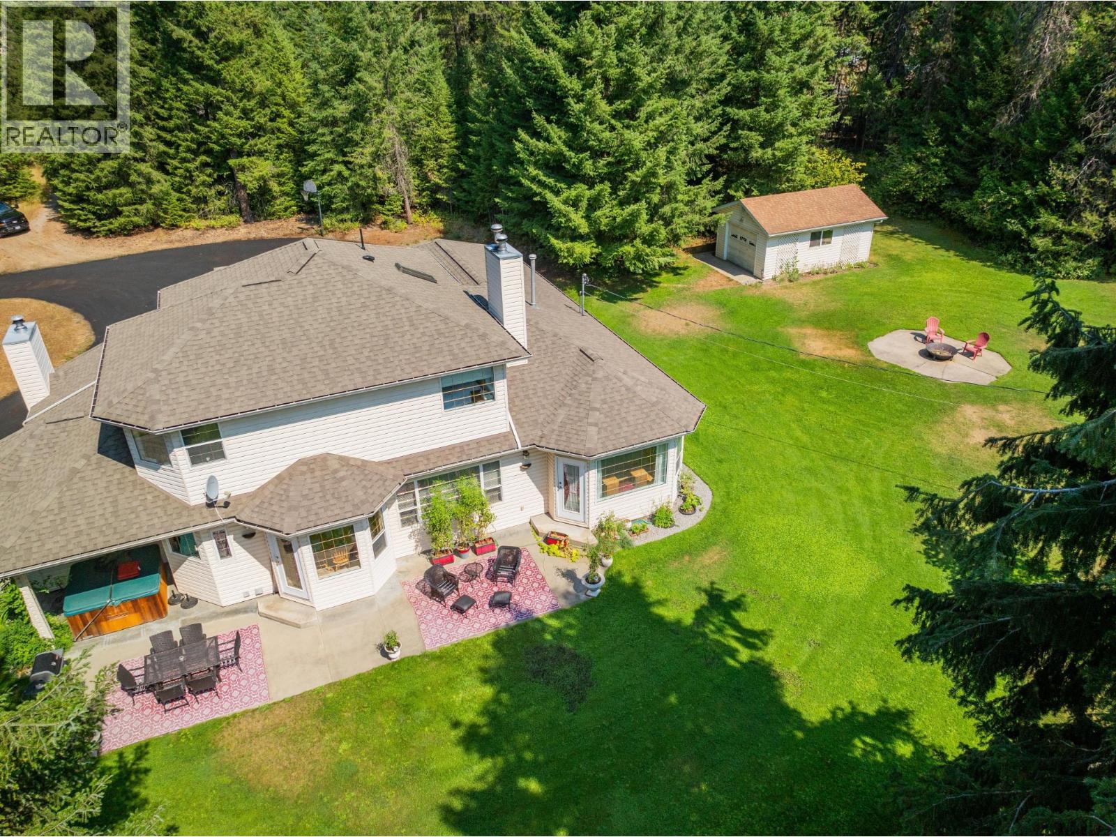 2718 OSACHOFF Road, South Slocan