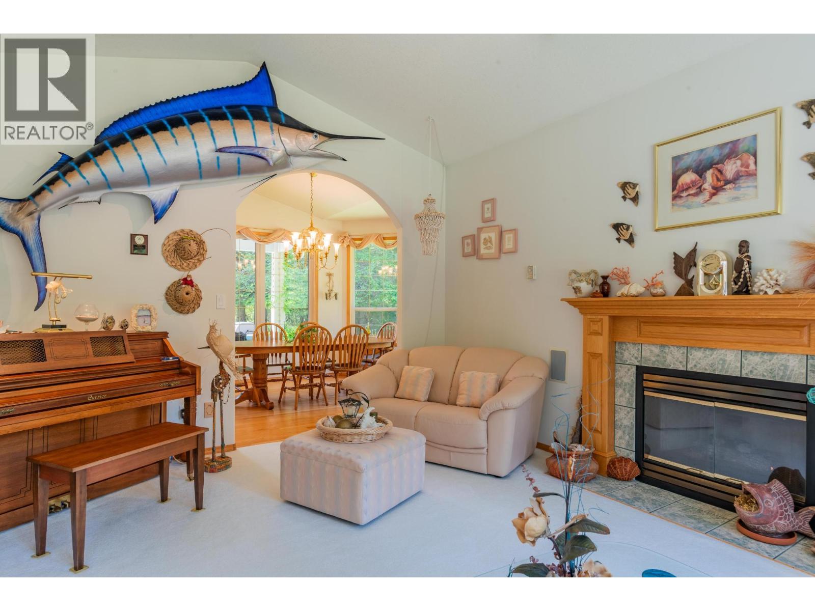 2718 OSACHOFF Road, South Slocan