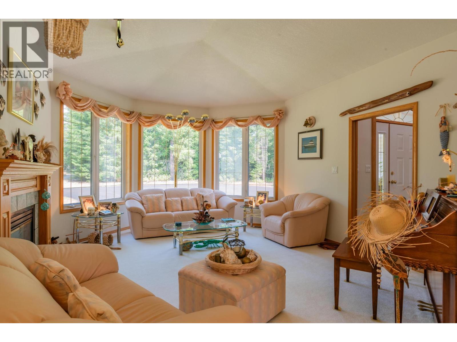 2718 OSACHOFF Road, South Slocan