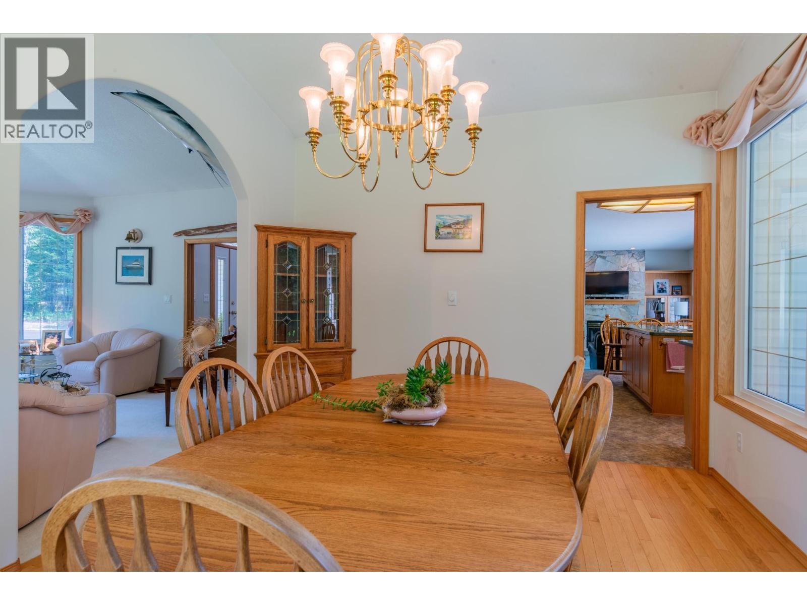 2718 OSACHOFF Road, South Slocan