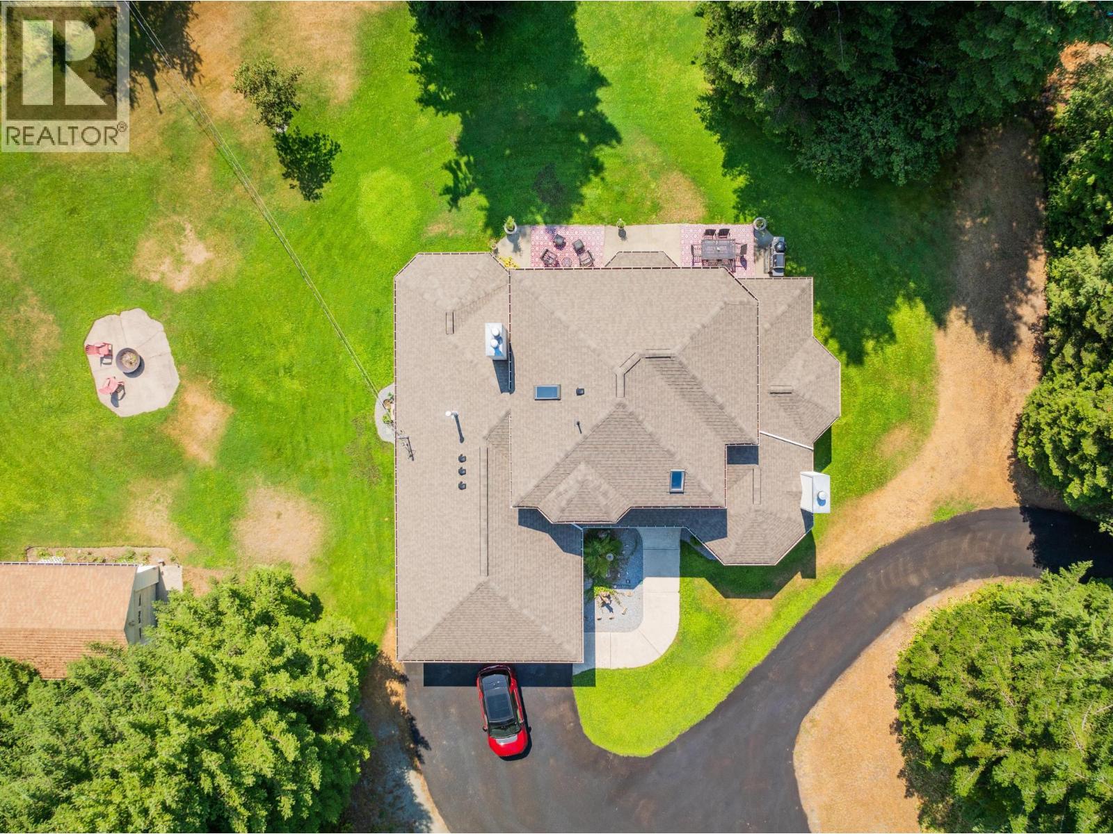 2718 OSACHOFF Road, South Slocan