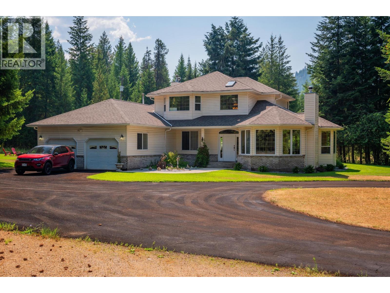 2718 OSACHOFF Road, South Slocan