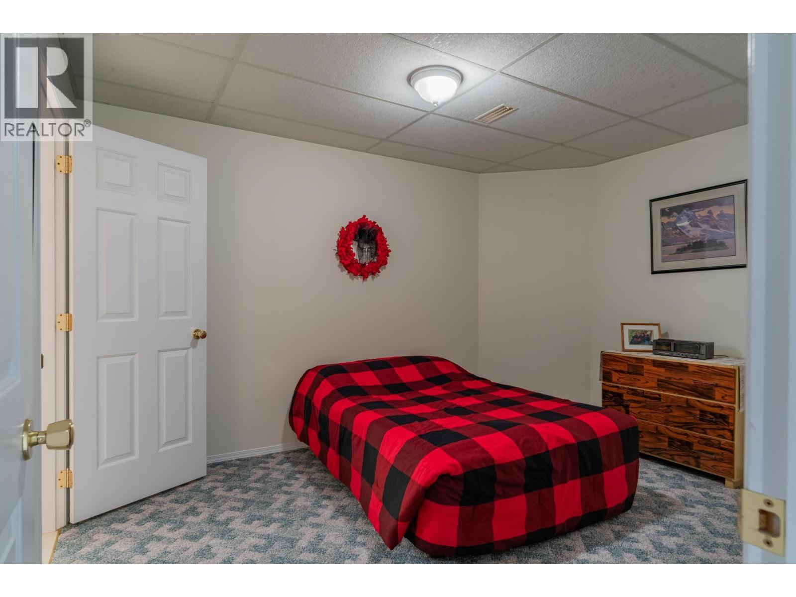 2718 OSACHOFF Road, South Slocan