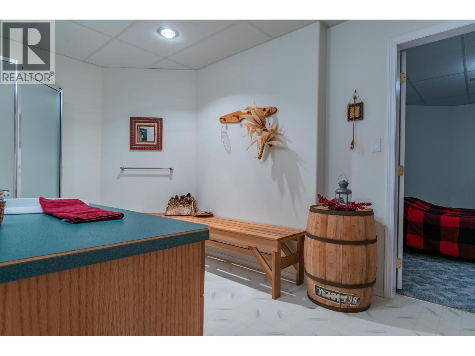2718 OSACHOFF Road, South Slocan