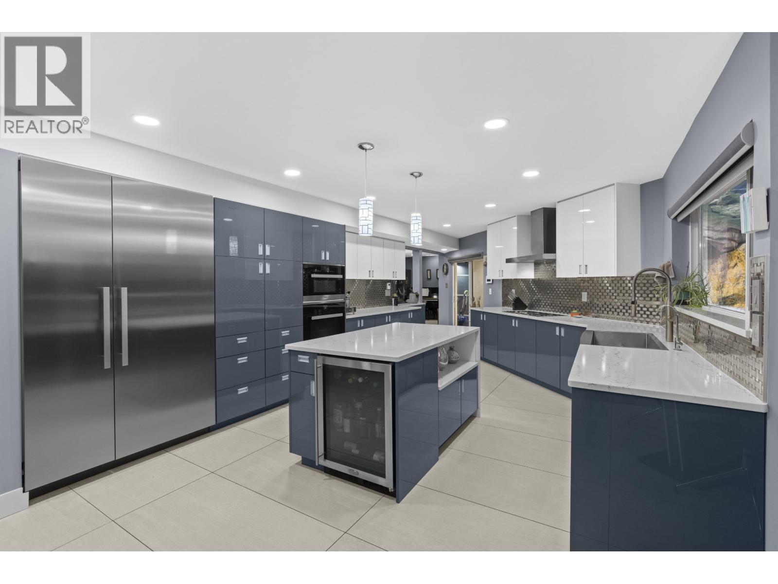 3722 SOUTHRIDGE PLACE, West Vancouver