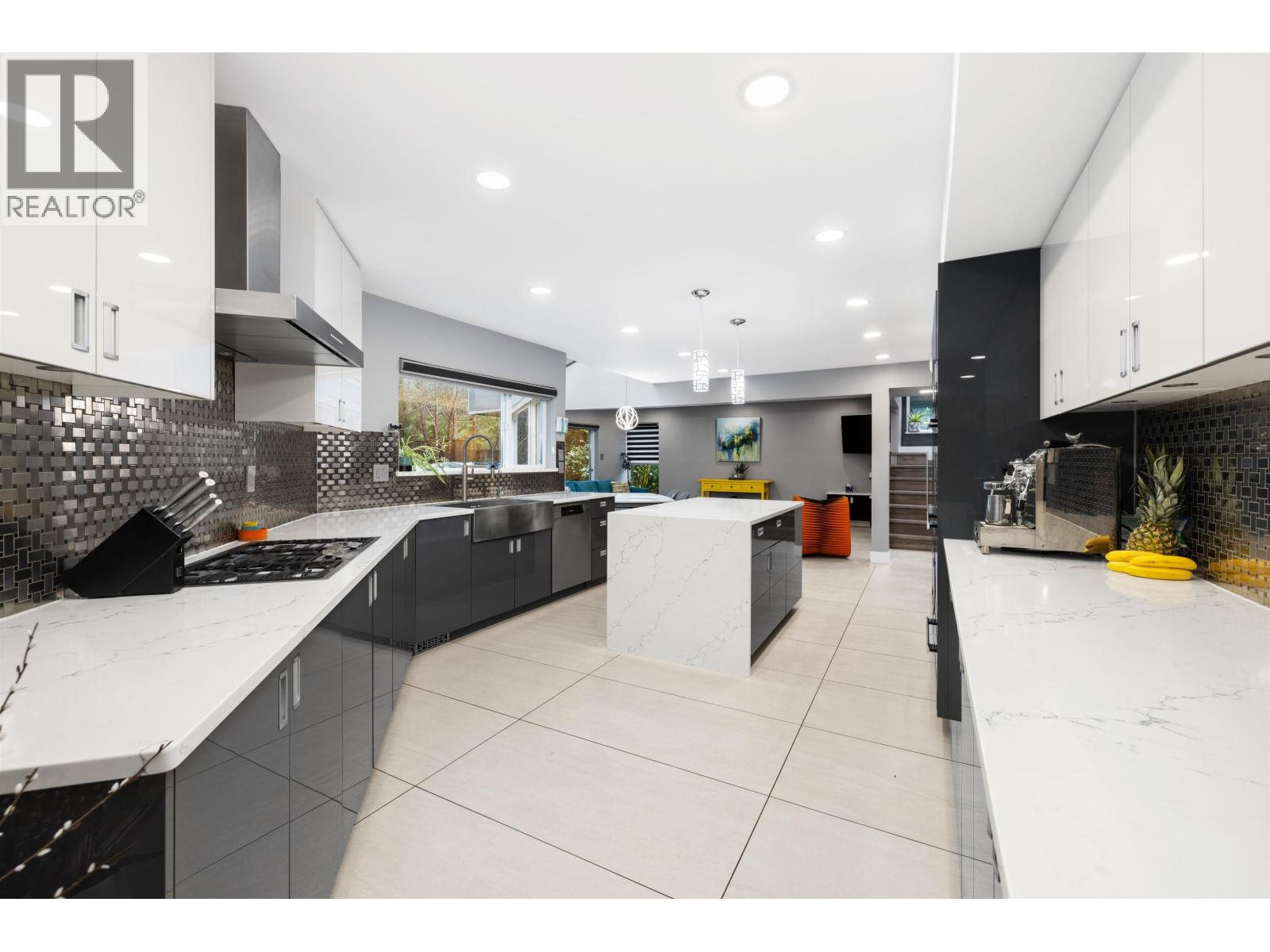 3722 SOUTHRIDGE PLACE, West Vancouver
