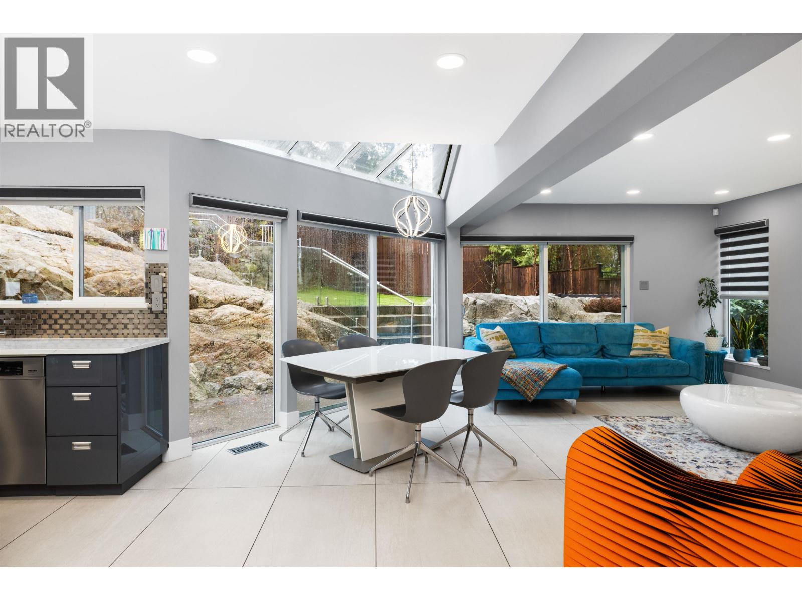3722 SOUTHRIDGE PLACE, West Vancouver