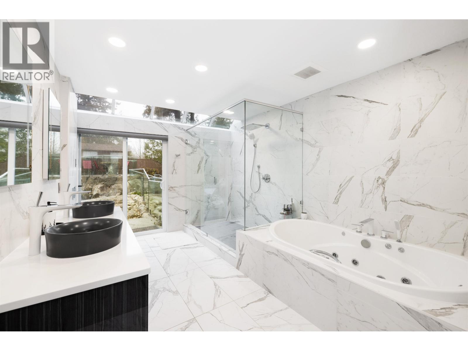 3722 SOUTHRIDGE PLACE, West Vancouver