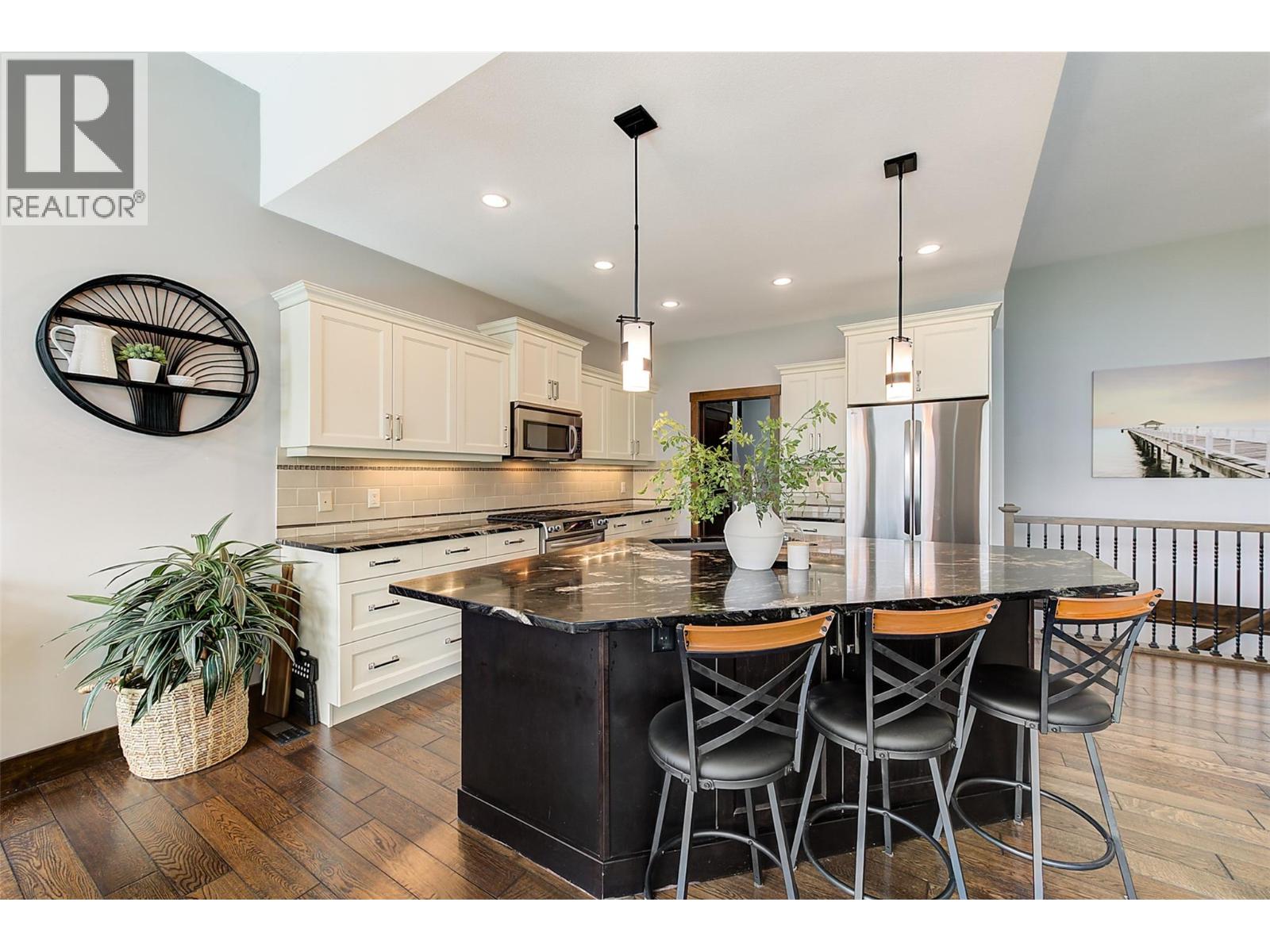  2006 Cornerstone Drive, West Kelowna