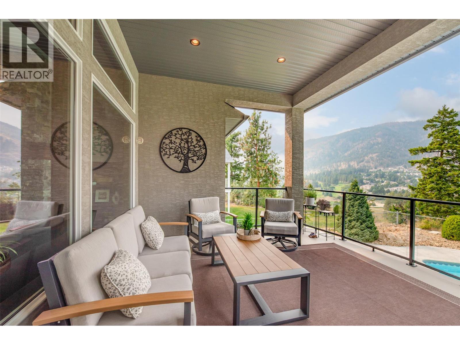 2006 Cornerstone Drive, West Kelowna