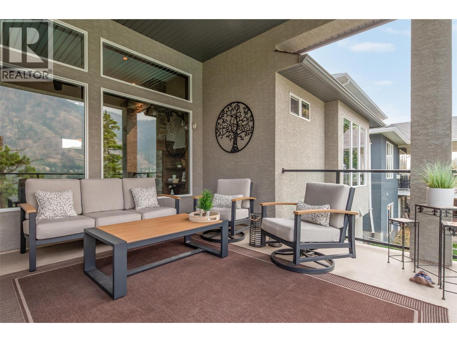  2006 Cornerstone Drive, West Kelowna