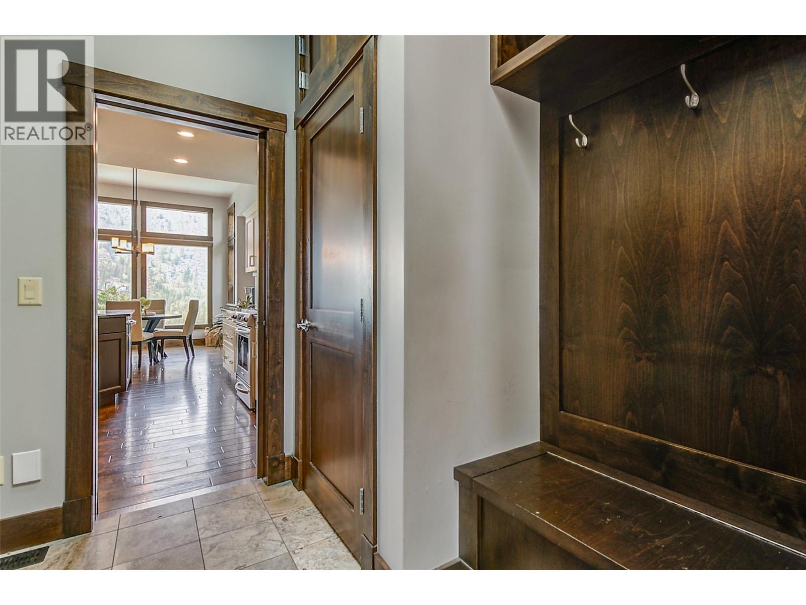  2006 Cornerstone Drive, West Kelowna