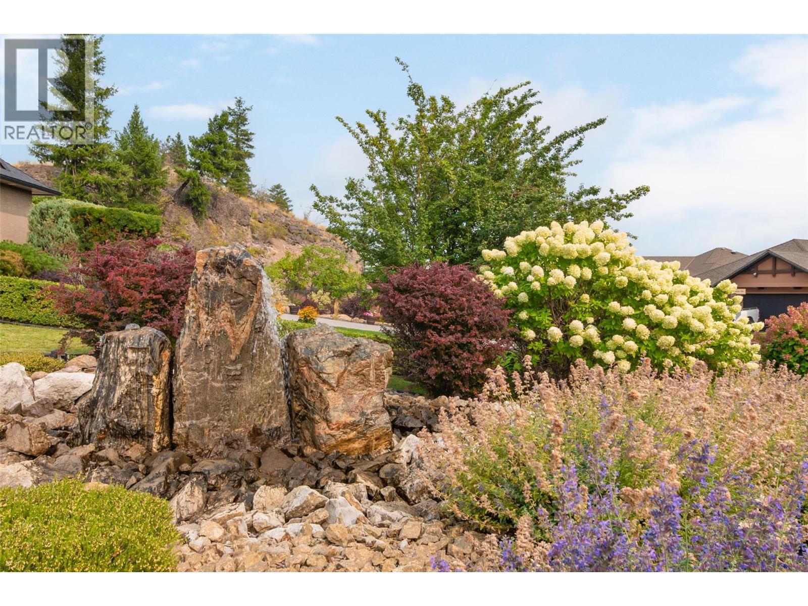 2006 Cornerstone Drive, West Kelowna