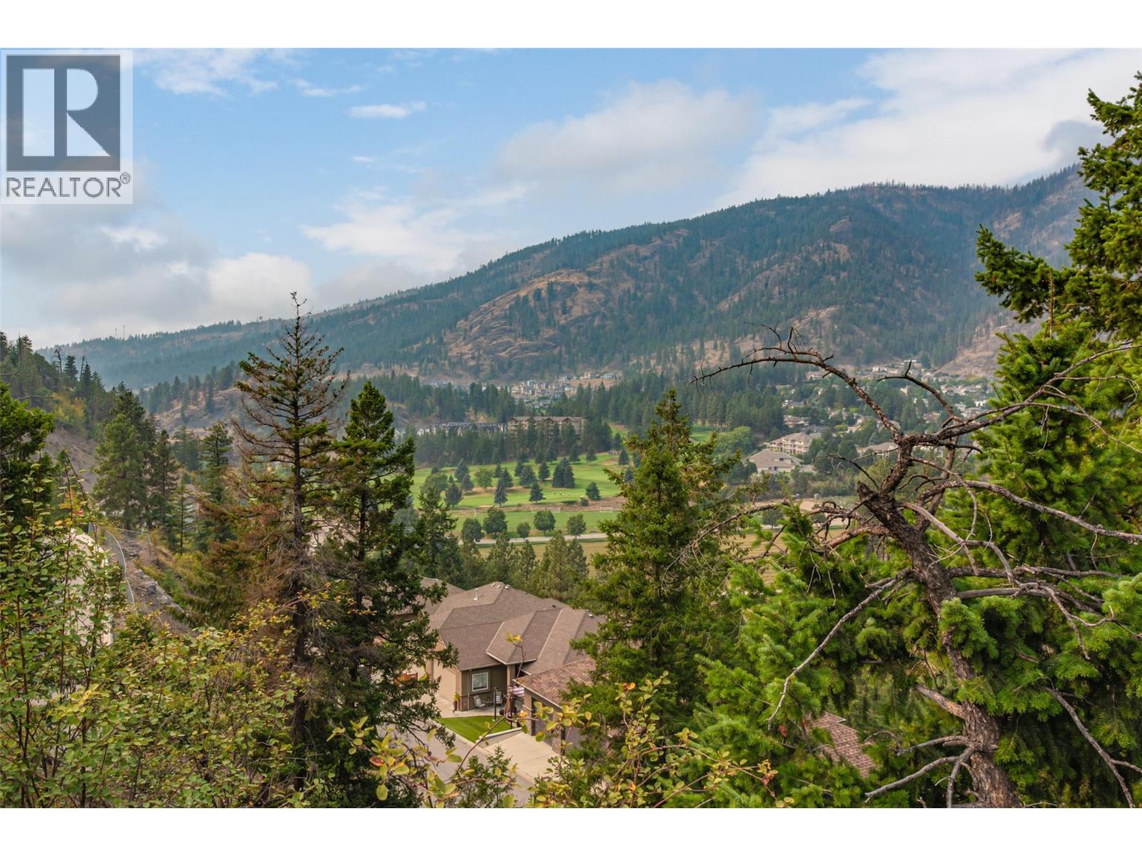  2006 Cornerstone Drive, West Kelowna