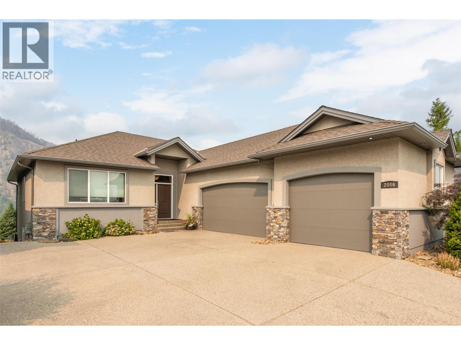  2006 Cornerstone Drive, West Kelowna
