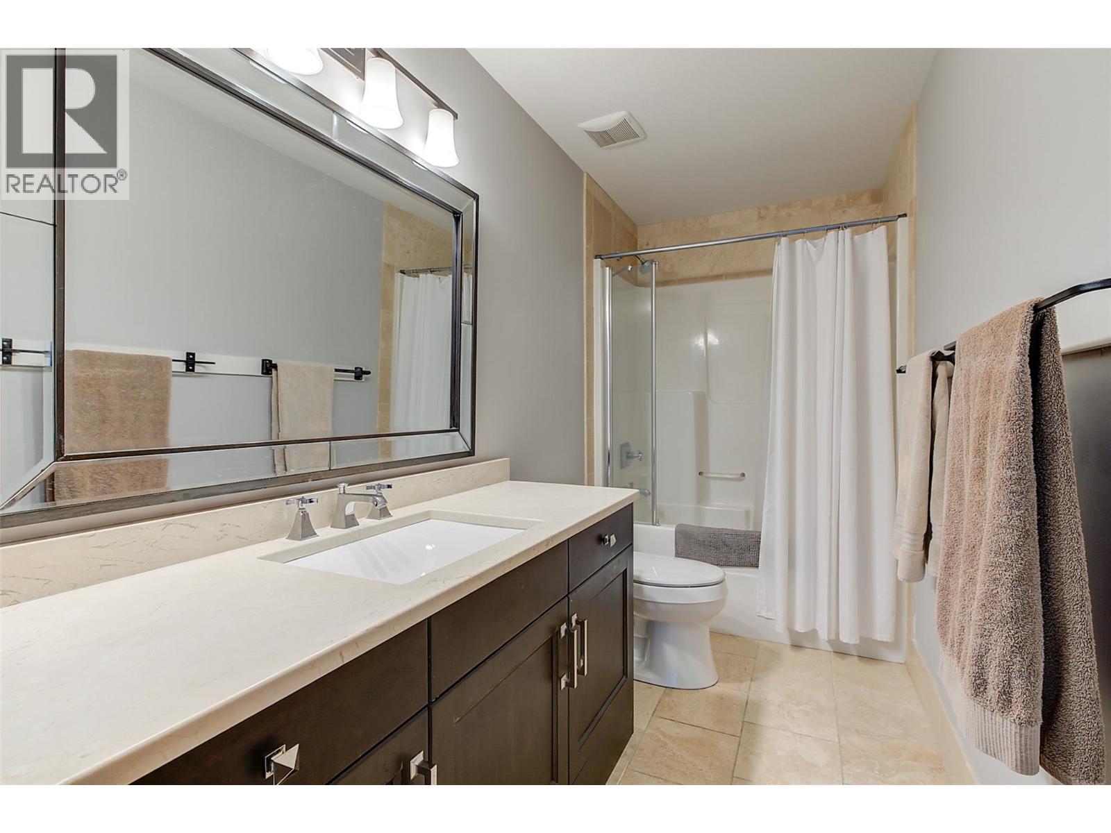  2006 Cornerstone Drive, West Kelowna