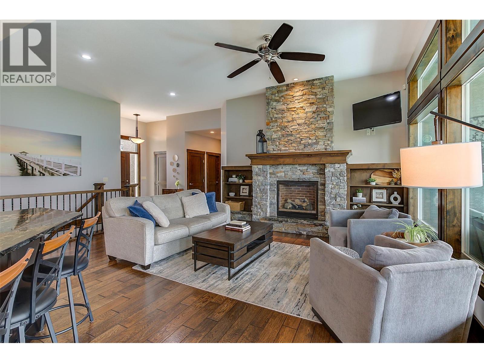  2006 Cornerstone Drive, West Kelowna