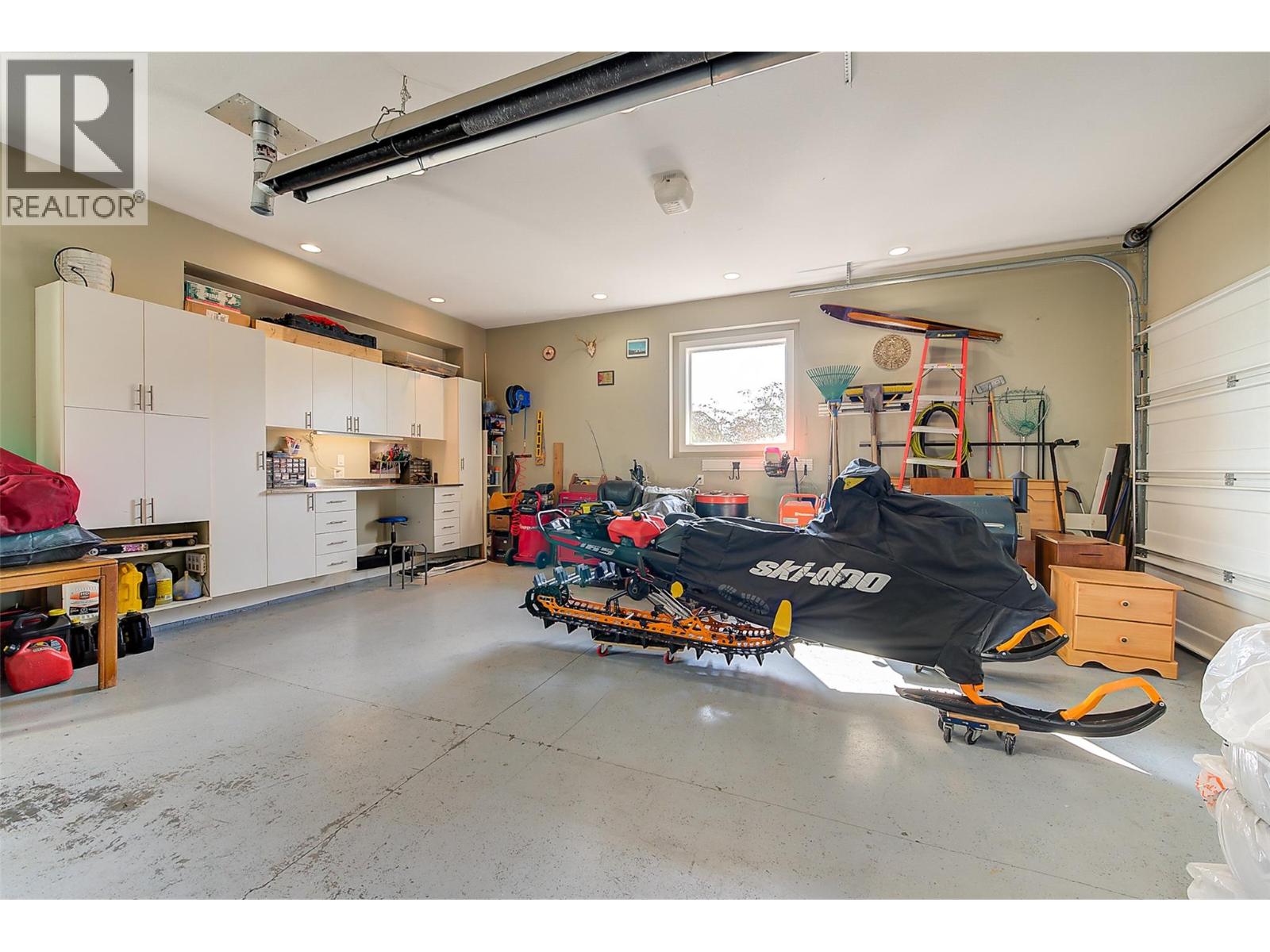  2006 Cornerstone Drive, West Kelowna