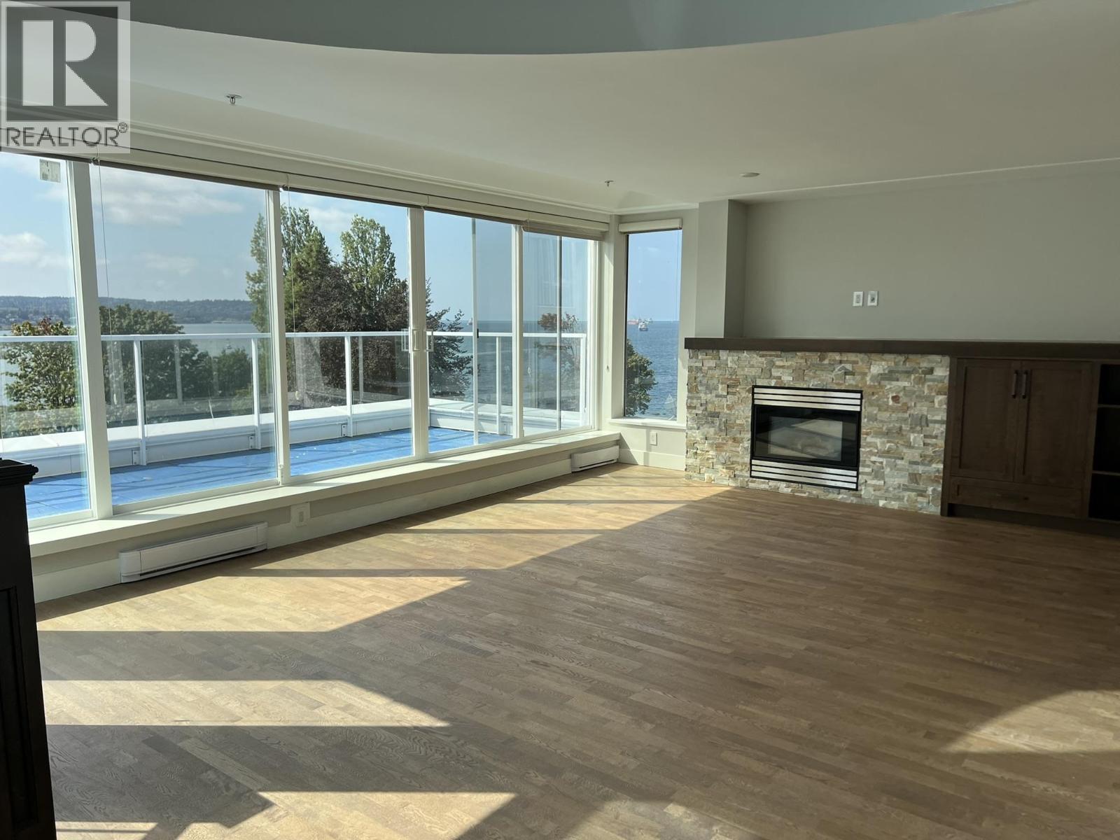 PH 1403 BEACH AVENUE, Vancouver