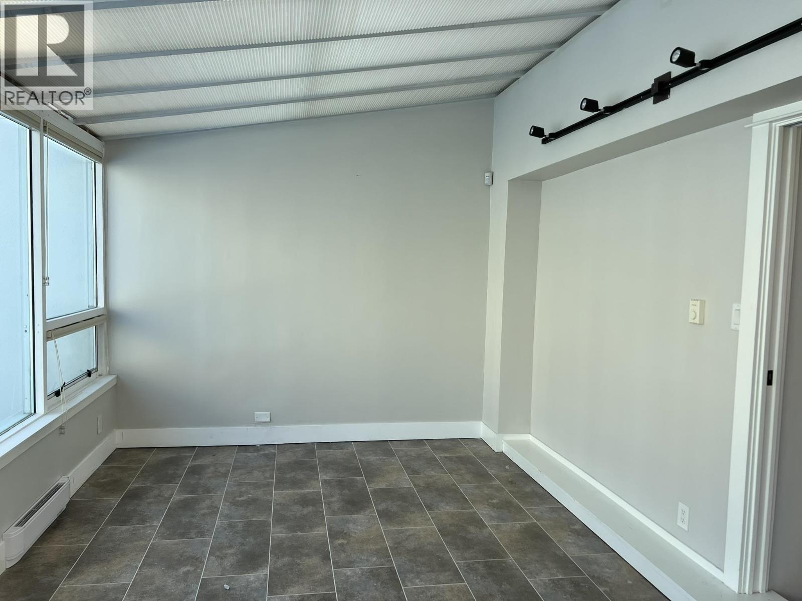 PH 1403 BEACH AVENUE, Vancouver