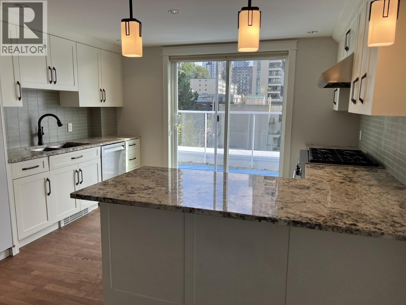 PH 1403 BEACH AVENUE, Vancouver
