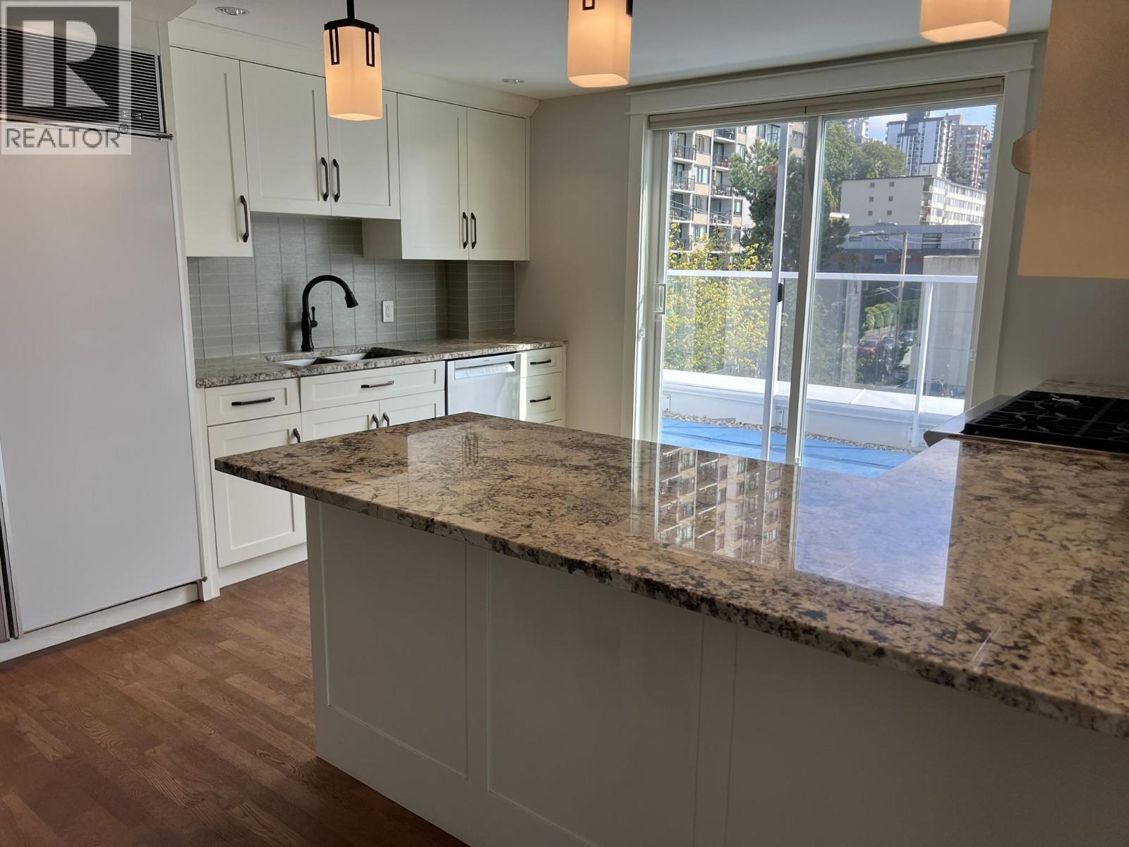 PH 1403 BEACH AVENUE, Vancouver