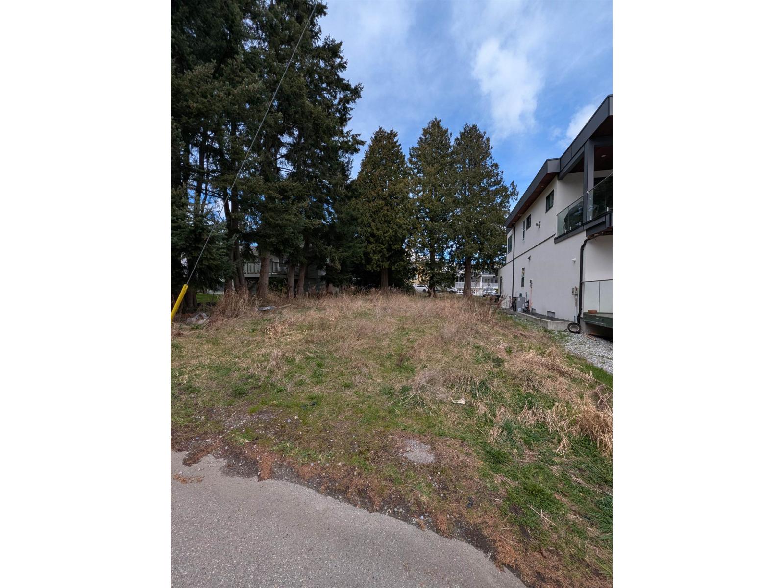 15482 SEMIAHMOO AVENUE, White Rock