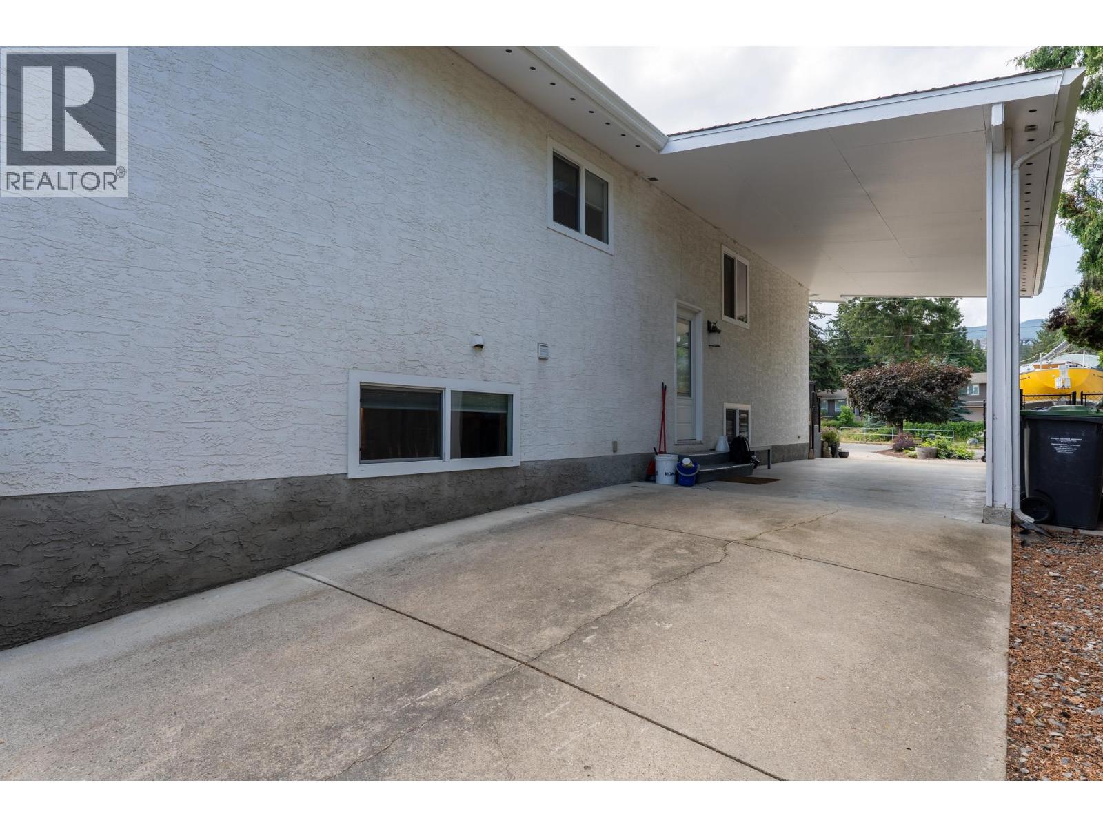  740 McClure Road, Kelowna