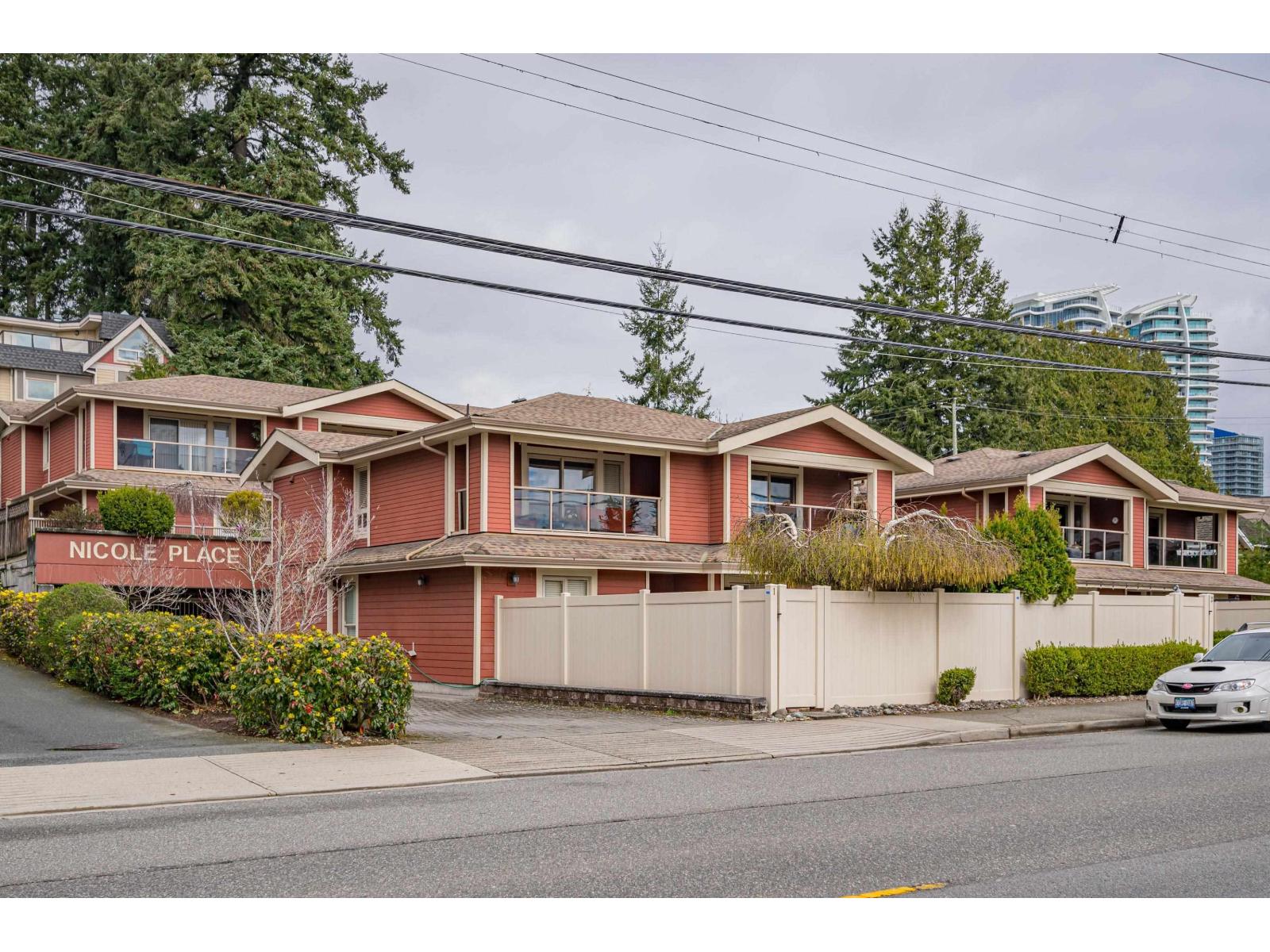 6 14921 THRIFT AVENUE, White Rock