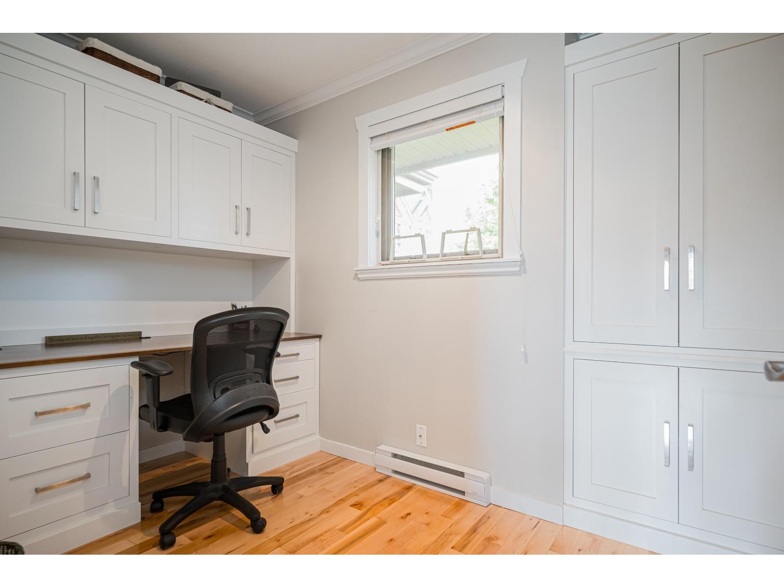 6 14921 THRIFT AVENUE, White Rock