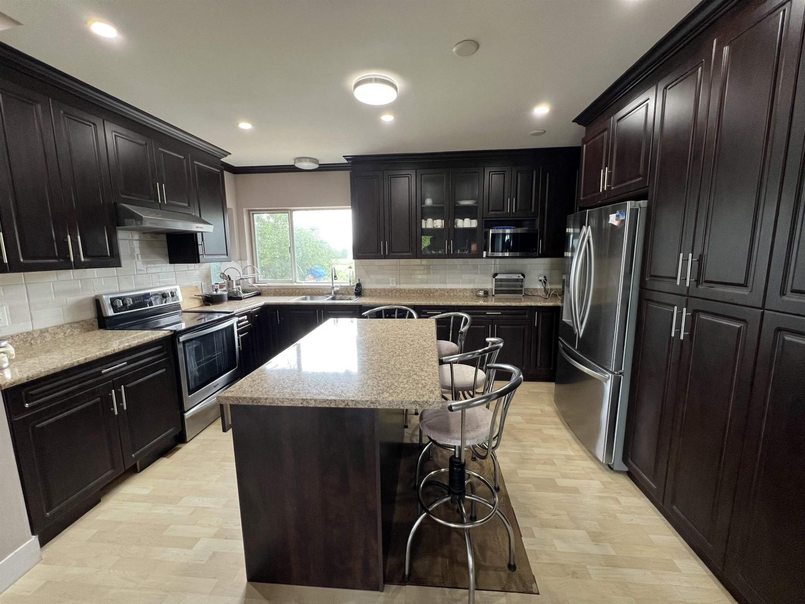 6863 BRADNER ROAD, Abbotsford
