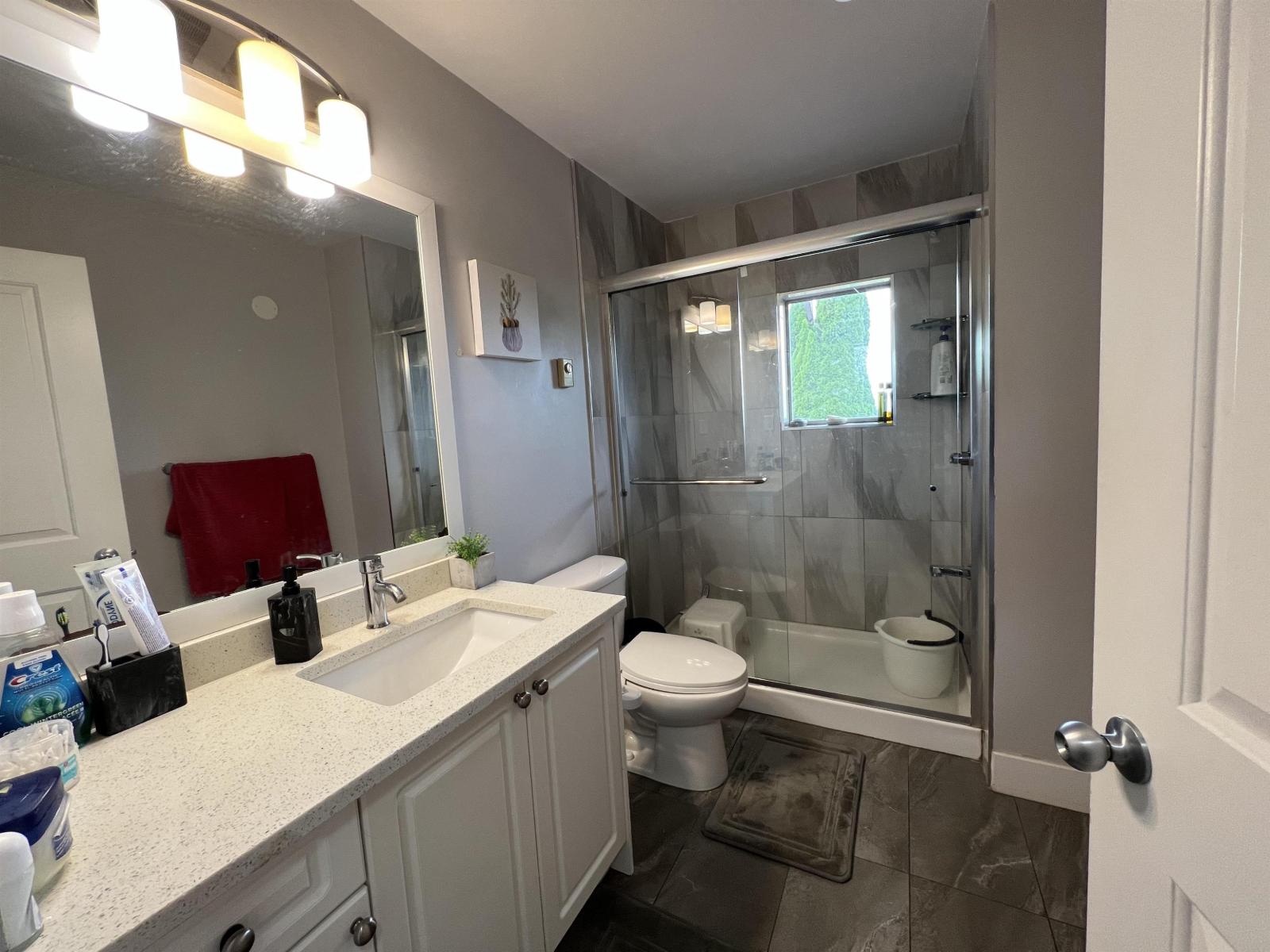 6863 BRADNER ROAD, Abbotsford