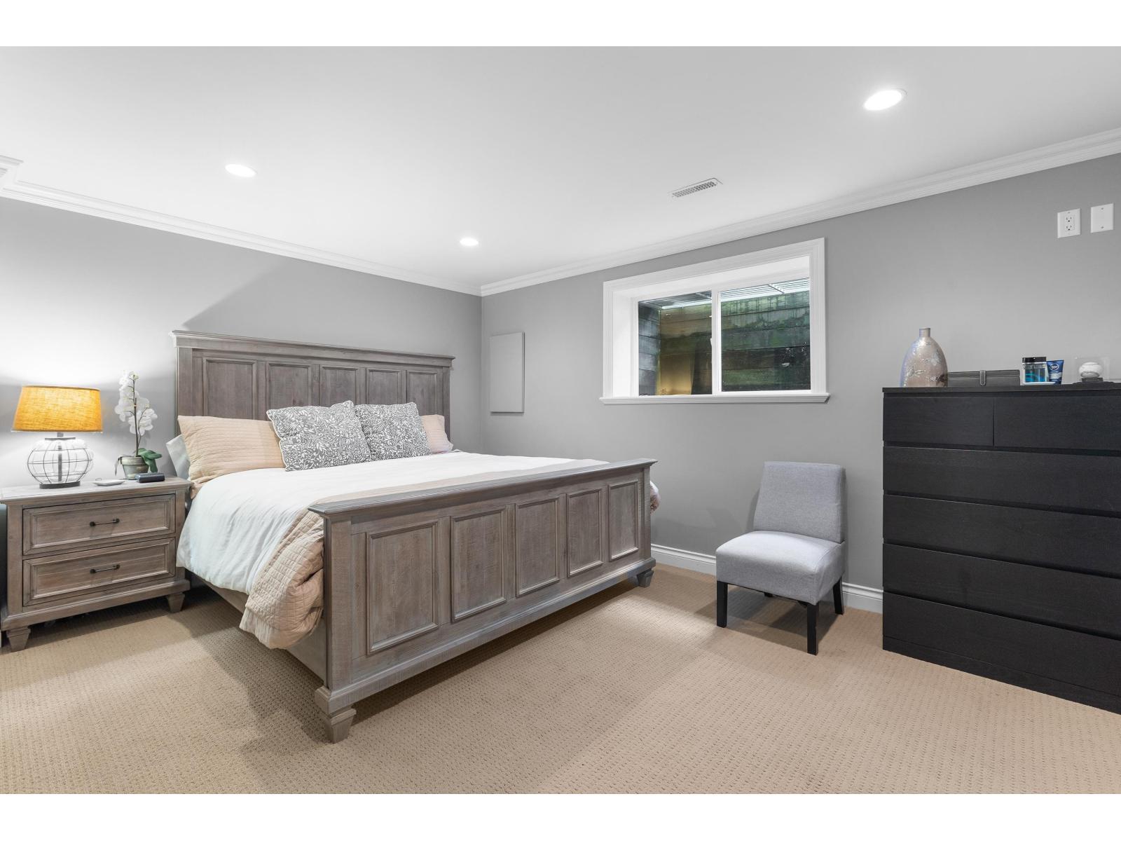 15675 36 AVENUE, Surrey
