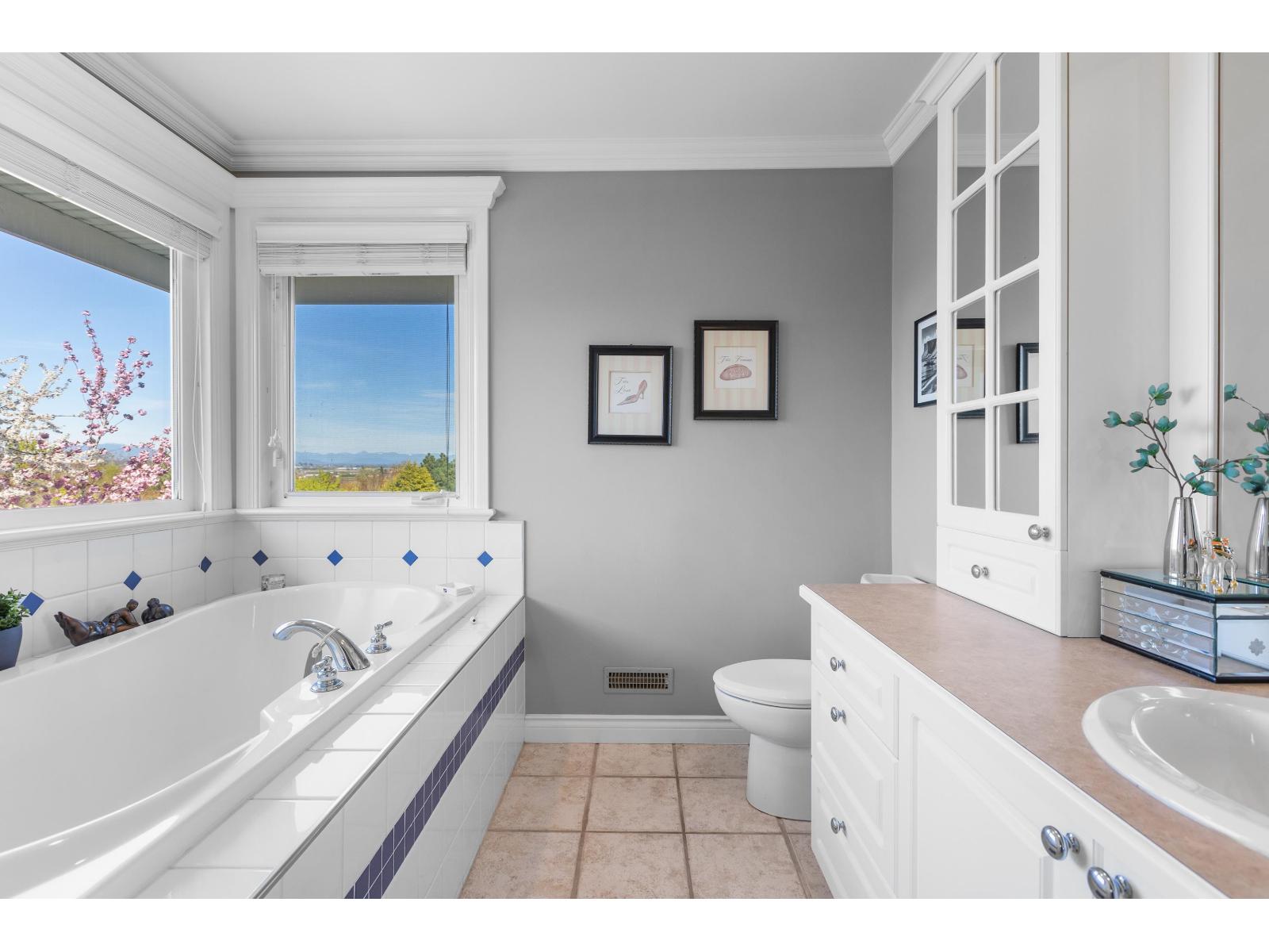 15675 36 AVENUE, Surrey