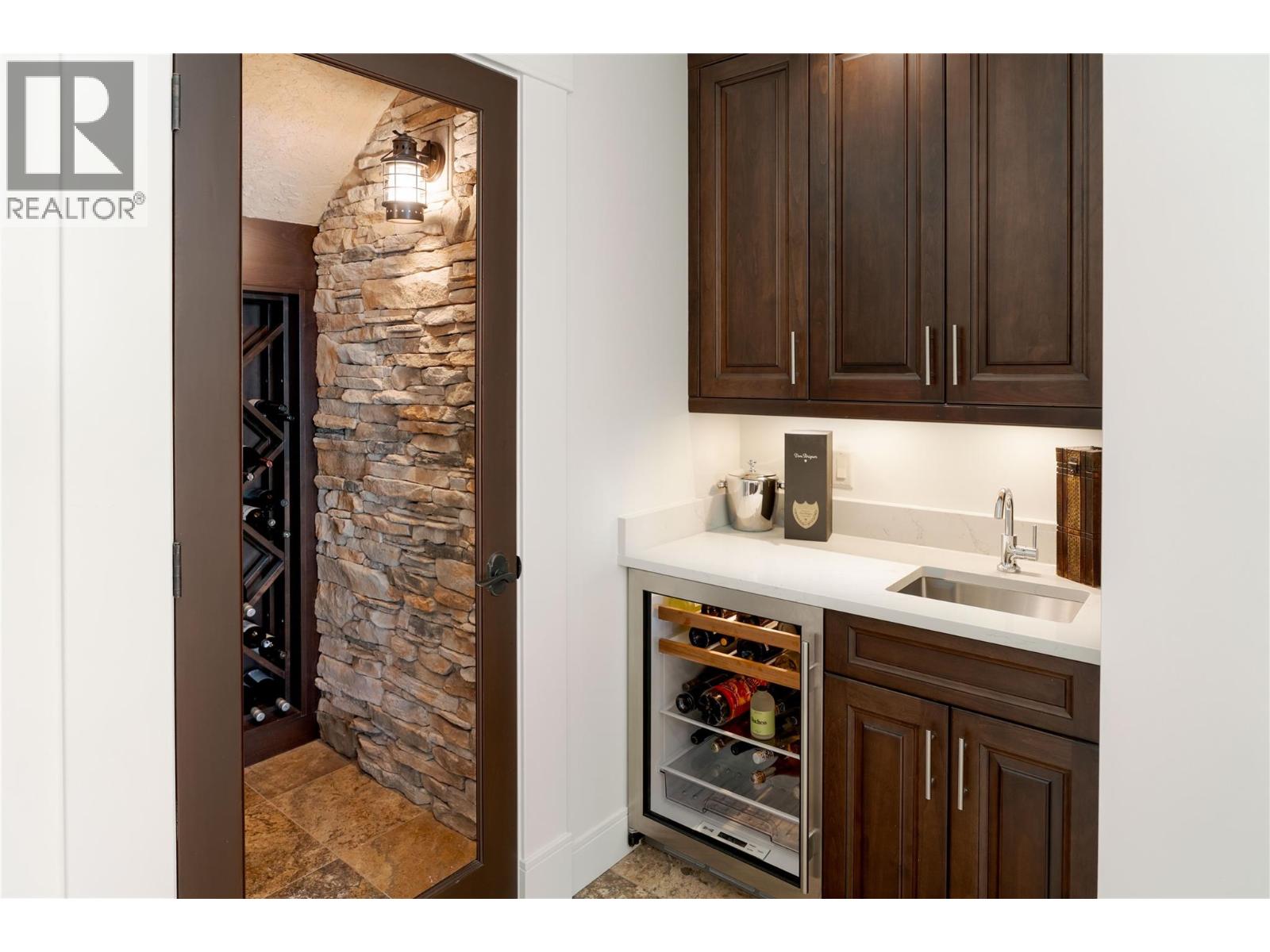  722 Marin Crescent, Kelowna