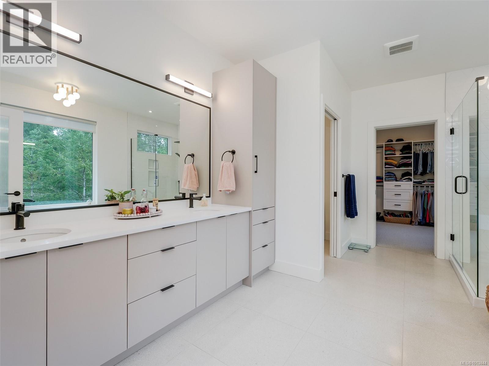  3909 Olympian Way, Colwood