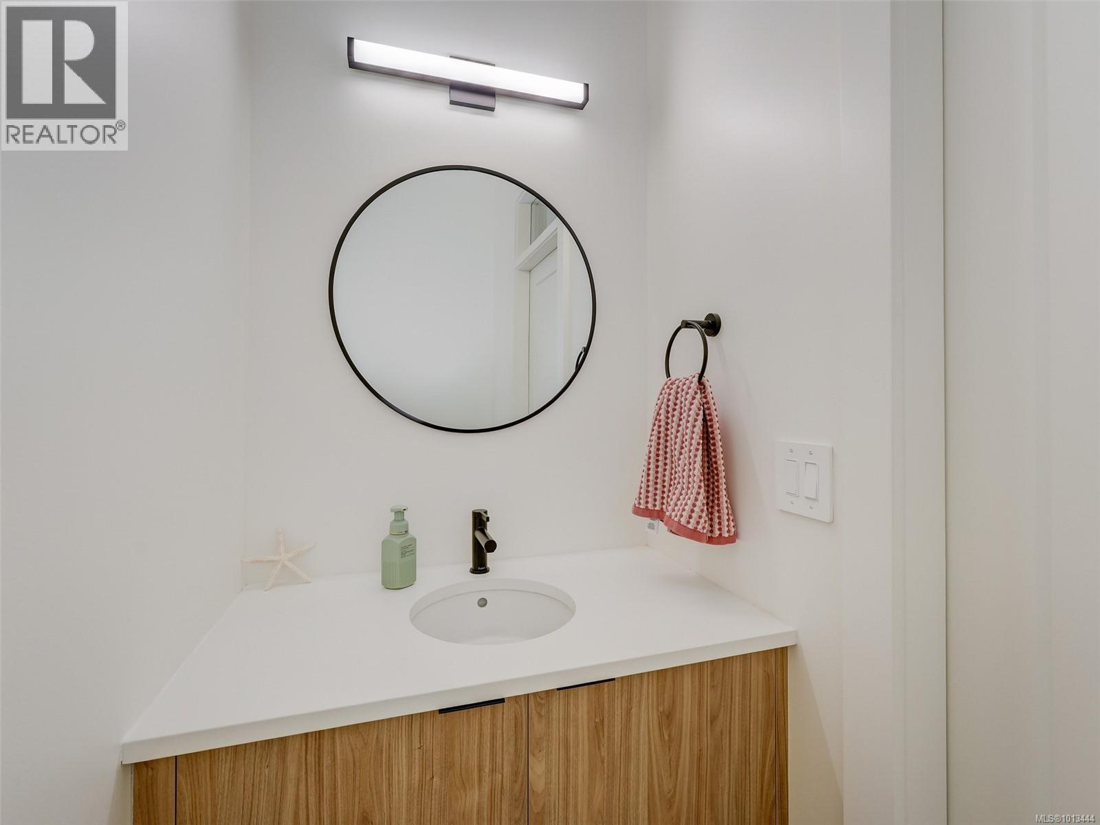  3909 Olympian Way, Colwood